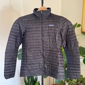 Patagonia Black Light Down Jacket XS